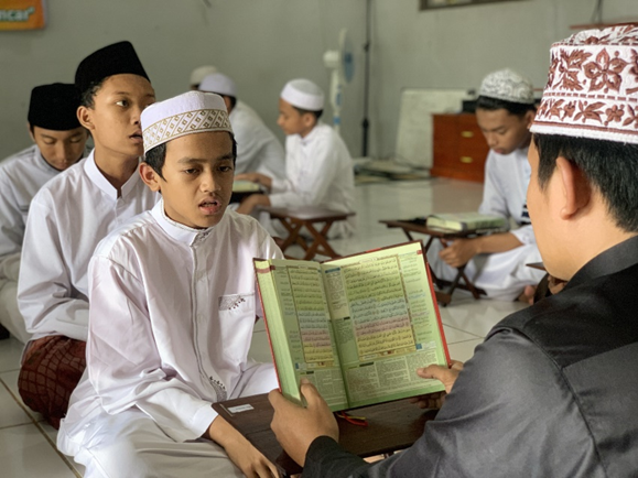 Mari Mengenal Kegiatan Harian Halaqah Santri Daarul Ihsan Islamic Boarding School Banjarbaru