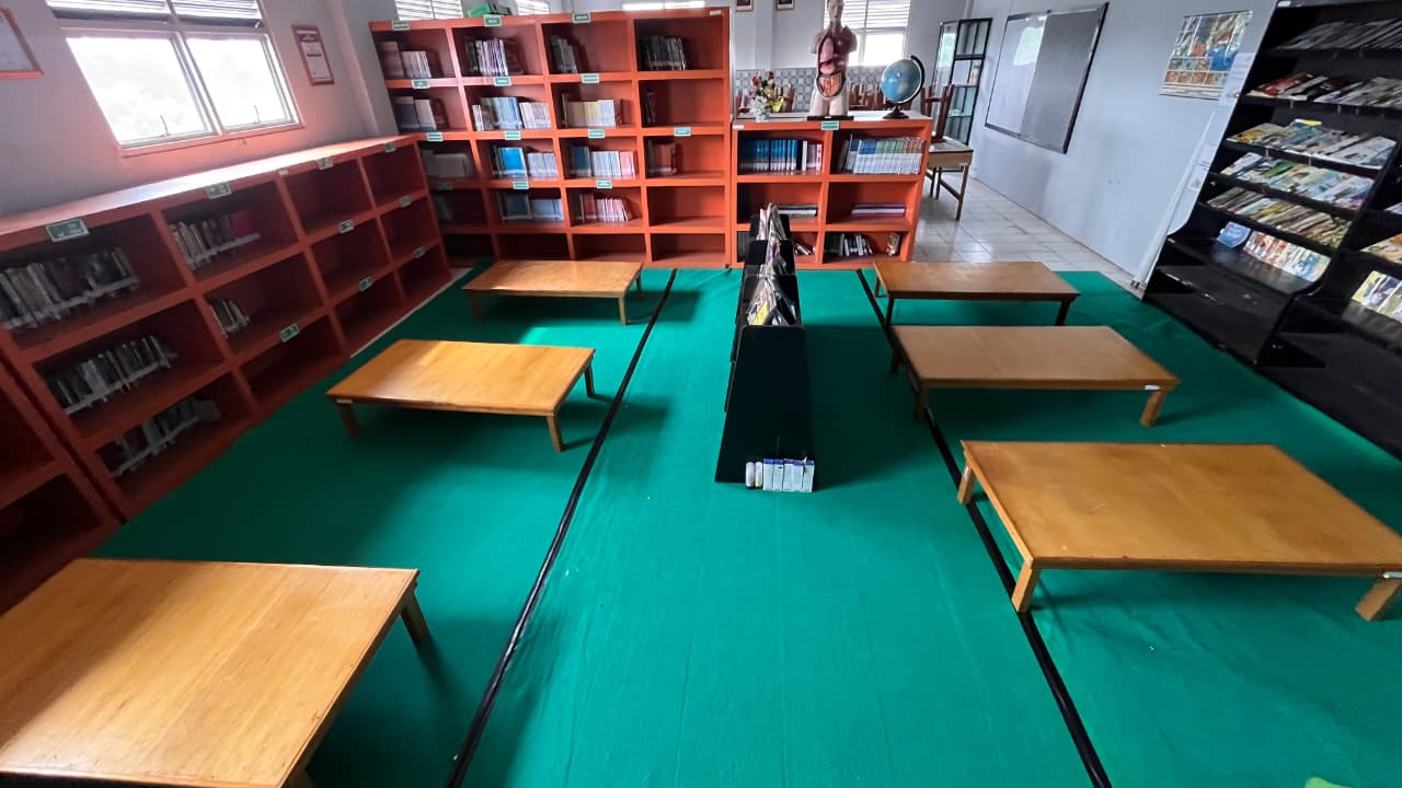 PERPUSTAKAAN MADRASAH TSANAWIYAH DAARUL IHSAN: PUSAT LITERASI, INFORMASI, DAN PEMBELAJARAN YANG MENYENANGKAN